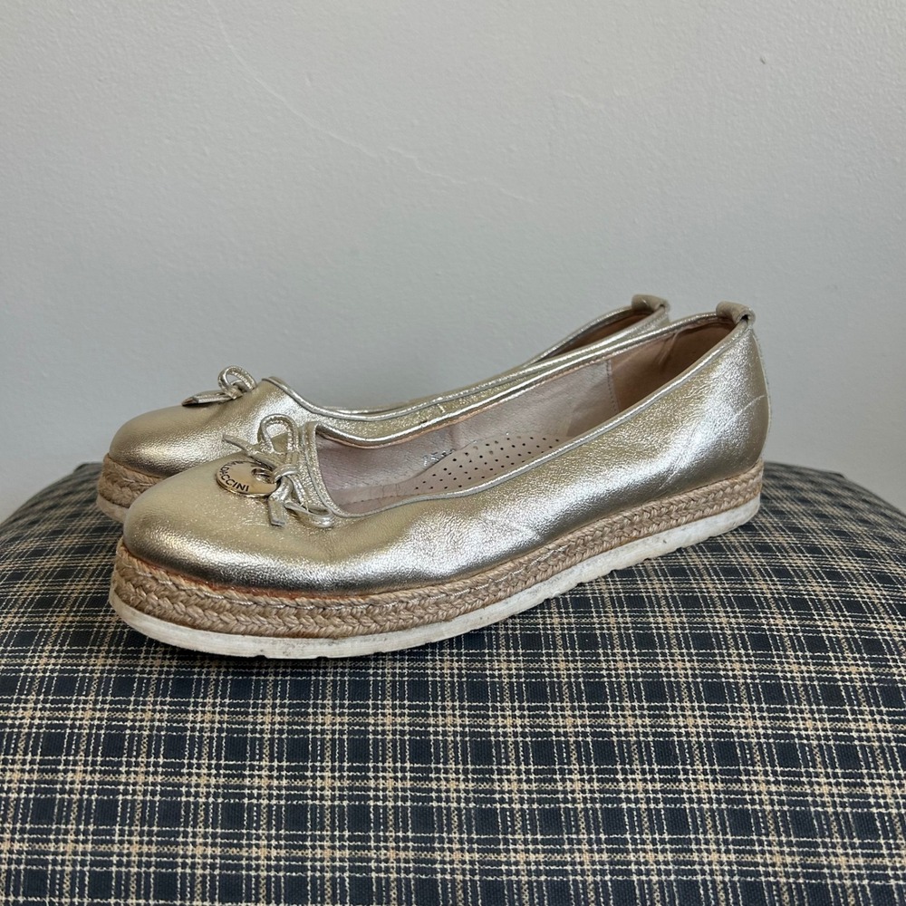 GUC Baldaccini Ballet Flats Espadrille Size 38 Gold Metallic Leather Bow Charm